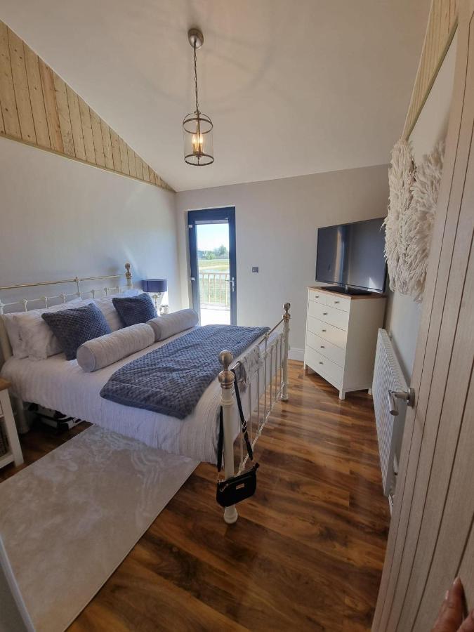 Immaculate 4-bed Private Luxury Near Holiday home York