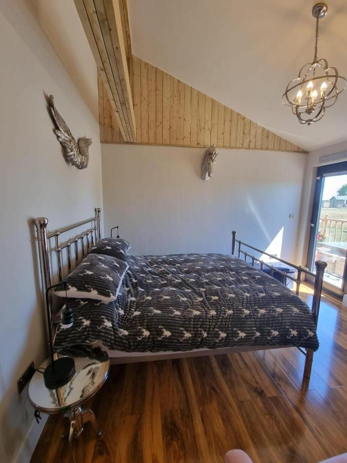 Immaculate 4-bed Private Luxury Near York
