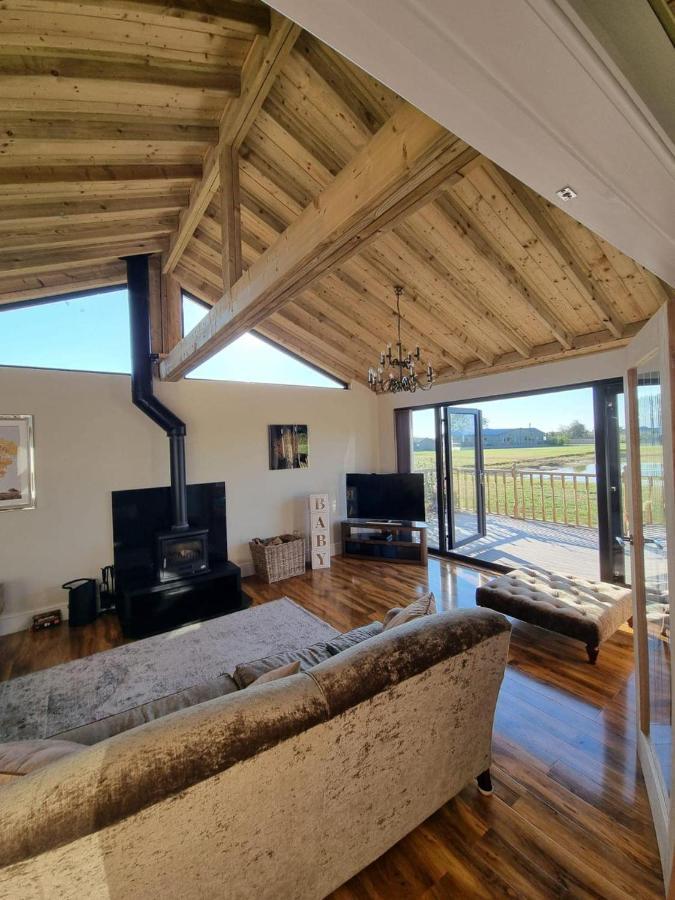 Immaculate 4-bed Private Luxury Near *