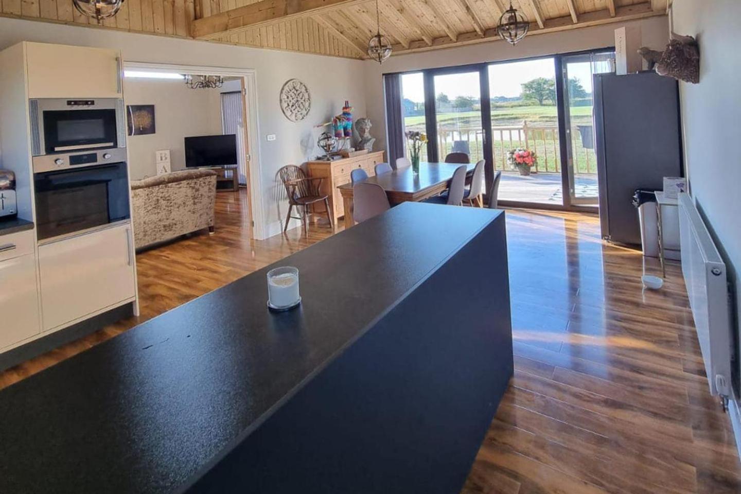4bed Sleeps8-pet Friendly-hot Tub-log Burner Hébergement de vacances