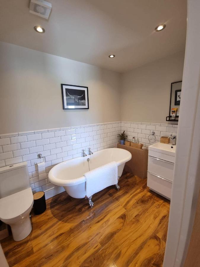 Immaculate 4-bed Private Luxury Near Vakantiehuis